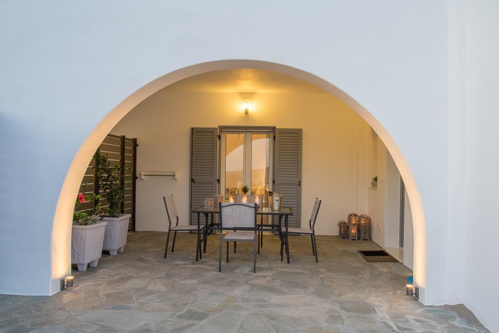 Azzurro Bianco Suites Páros Exterior foto