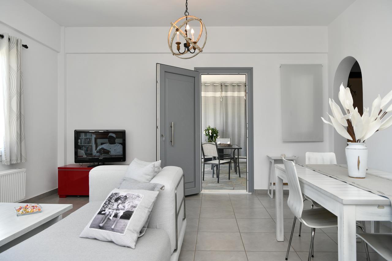 Azzurro Bianco Suites Páros Exterior foto